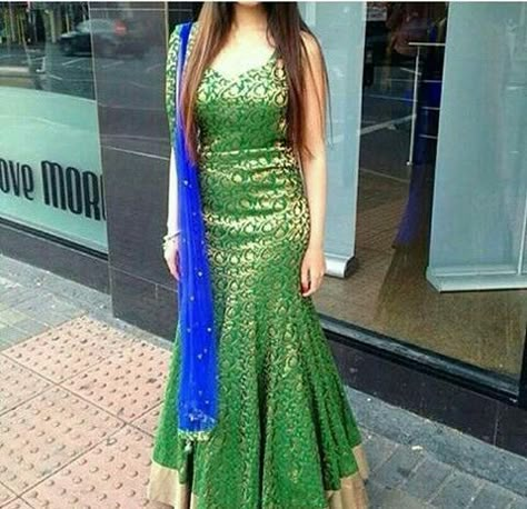 #pintrest@Dixna deol Haldi Outfit For Women, Indian Haldi Outfit, Green Dress Indian, Brocade Anarkali, Haldi Outfit, Outfit For Women, Long Dress Design, Indian Gowns Dresses, Anarkali Gown