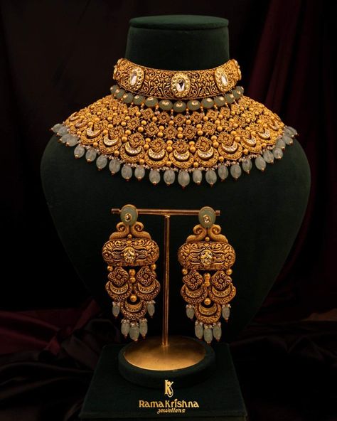 Bridal Heavy Jewellery Set, Gold Necklace Heavy Design, Heavy Gold Earrings Indian, Bridal Antique Gold Jewellery, Royal Jewelry Indian Gold, Real Gold Bridal Jewellery Indian, Gold Heavy Bangles, Gold Designs Jewellery India, Gold Bride Jewelry Set