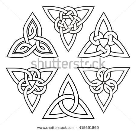 Small Celtic Tattoos, Celtic Tattoo For Women, Celtic Knot Drawing, Celtic Tattoo Symbols, Celtic Coloring, Celtic Quilt, Celtic Knot Tattoo, Symbole Viking, Cross Tattoo For Men