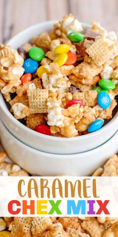 Carmel Cereal Snack, Carmel Chex Mix Recipes, Caramel Chex Mix Recipes, Carmel Chex Mix Recipe, Sweet And Salty Snack Mix Recipes, Snack Mixes For A Crowd, Caramel Snack Mix, Movie Treats, Caramel Chex Mix