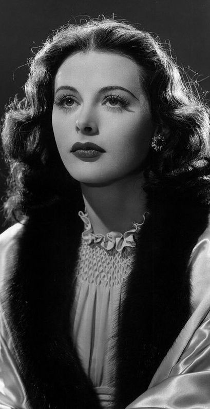 Hedy Lamarr, Long Hair, A Woman, Hollywood, Black And White, Hair, White, Black