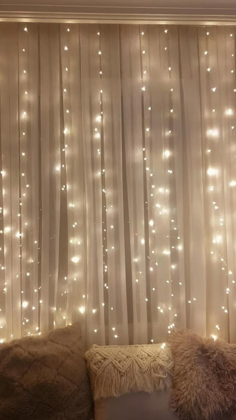 White Curtains With Fairy Lights, Aesthetic Fairy Lights Bedroom, Led Lights Curtain, Curtain Lights Bedroom, Fairy Light Curtain, Fesyen Islam, Christmas Decorations Apartment, Bedroom Decor Lights, Fairy Lights Bedroom