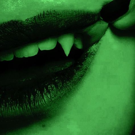 Vampire Green Aesthetic, Black And Green Goth Aesthetic, Dragon Aesthetic Green, Green Poison Aesthetic, Green Wings Aesthetic, Edgy Green Aesthetic, Green Vampire Aesthetic, Glow Green Aesthetic, Vera Oberlin