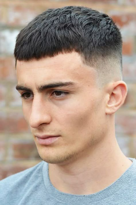 45 Crew Cut Hair Ideas For Cool Men | LoveHairStyles.com French Crop Hair Men, Crew Cut Fade, Crew Cut Hair, Very Short Hair Men, Crew Cut Haircut, Oblong Face Hairstyles, French Crop, Oblong Face Shape, Buzz Cut Hairstyles