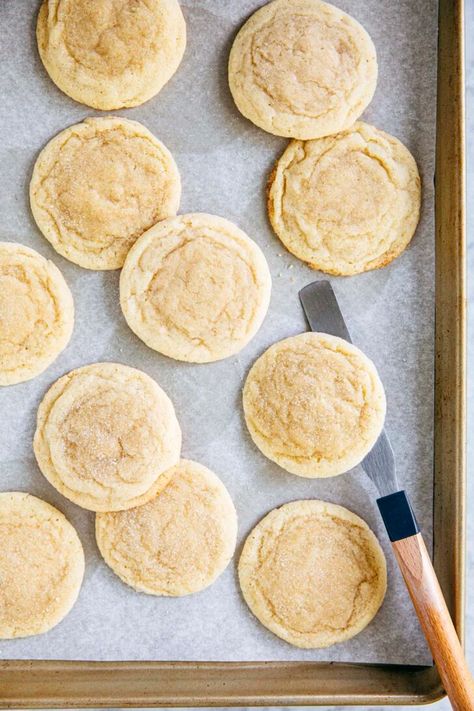 Food Happiness Drop Sugar Cookie Recipe, Drop Sugar Cookies, Buttery Sugar Cookies, Sugar Cookies Recipe, Cookie Bars, Cookie Recipe, Cookies Bars, Cookie Dough, Sugar Cookies