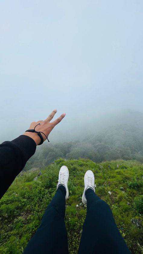 #mountains #morning #mussoorie #clouds #aesthetic #photooftheday Picture In Mountain, Mountain Photo Shoot Outfit, Nature Man Aesthetic, Mountain Boy Aesthetic, Hill Station Photography Ideas For Men, Pose In Mountain, Natural Photography Poses, Nature Pose Ideas, Aesthetic Mountain Pictures