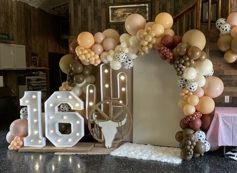 Country Theme Graduation Party Ideas, Cowgirl Theme Sweet 16, Ranchera Party Theme, Sweet 16 Party Country Theme, Western Birthday Party Sweet 16, Sweet 16 Party Boho Theme, Vaquera Theme Party Decor, 16 Birthday Party Ideas Country, 18th Birthday Party Ideas Western