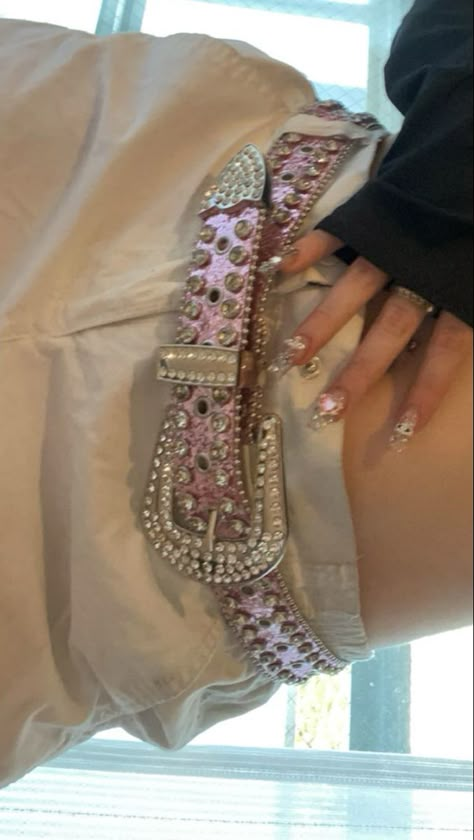 Sparkle Belt Outfit, Bling Belts Outfit, Bb Belts Outfit, Outfits With Bb Belt, Glitter Belt Outfit, Cool Belts Fashion, Rhinestone Belts, Pink Belt Outfit, Bling Aesthetic