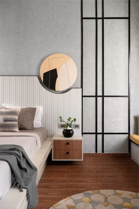 Contemporary Design Bedroom, Bedroom Interior Contemporary, Bed Back Panelling, Compact Bedroom Design, Bedroom Design Contemporary, Modern Contemporary Bedroom, High End Interior, Flat Interior Design, Parents Bedroom