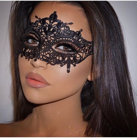 Eye Makeup For Masquerade Mask, Masquerade Make Up Ideas, Mascarade Ball Makeup, Masquerade Ball Makeup Looks, Masquerade Makeup Ideas With Mask, Masquarede Ball Masks, Maskerade Mask Ideas, Masquerade Hairstyles With Mask, Maskerad Mask