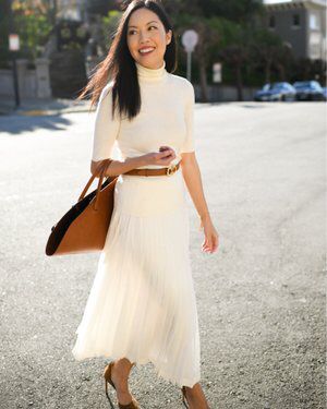 Check out this look I found on LIKEtoKNOW.it http://liketk.it/2J2YY  Download the LIKEtoKNOW.it app to see! Pleaded Skirt, Ladylike Style, Sophisticated Outfits, Amal Clooney, בר מצווה, Elegant Feminine, Estilo Chic, Feminine Outfit, Elegant Outfit