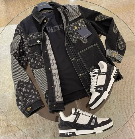 Vic Sotto, Louis Vuitton Jacket, Vuitton Outfit, Jacket Coat Fashion, Paris Mens Fashion, Designer Jackets For Men, Smart Jackets, Black Men Fashion Swag, Swag Outfits Men