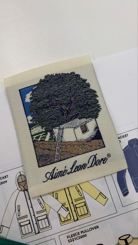 Clothing Labels Design, Apparel Design Inspiration, Vintage Pop, Aime Leon Dore, Shirt Design Inspiration, Clothing Tags, Tag Design, Woven Labels, Vintage Labels