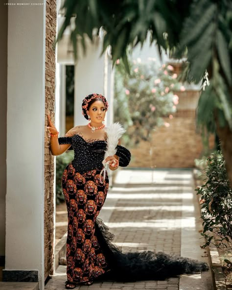 Wedding Corset Dress, Traditional Shoot, Isi Agu, Igbo Wedding Dress, Beautiful Ankara Gowns, Igbo Traditional Wedding, Igbo Bride, Generations Of Women, Anniversary Dress