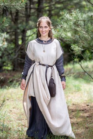 Linen short-sleeved overdress with trim “Trea the Serene” Burnt Terracotta, Medieval Tunic, Linen Weaving, Medieval Outfit, European Costumes, Medieval Garb, Viking Dress, Fantasy Clothes, Ren Fair