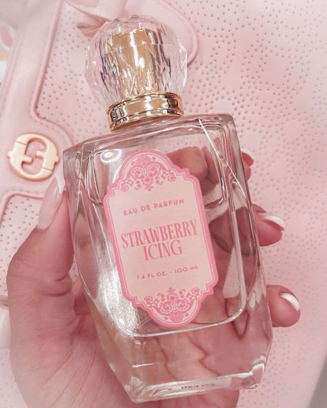 strawberry bae(✧ω✧) (@s0fthunny) on X Spiderverse Dr, Princess Perfume, Strawberry Icing, Sanrio Aesthetic, Feminine Products, Fragrances Perfume Woman, Magical Makeup, Pink Cosmetics, So Me