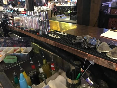 bartender aesthetic Pov brass worktop moody dark aesthetic Dive Bartender Aesthetic, Bartending Pictures, Male Bartender Aesthetic, Vintage Bartender Aesthetic, Drinker Aesthetic, Female Bartender Aesthetic, Brass Worktop, Bartender Aesthetic Male, Speakeasy Bartender