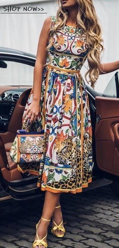 Sukienki Maksi, Mumu Dress, Printed Dresses, Outfit Trends, Retro Print, Ethnic Fashion, Printed Maxi Dress, Latest Fashion For Women, Look Fashion