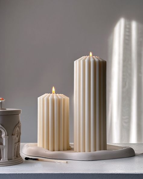 Pierre and Parker candles🕯️handcrafted elegance in every flame. 🌟Our soy wax creations are perfect for weddings, offering timeless beauty and a warm glow. ✨From ribbed pillar candles to bespoke designs, each piece is meticulously crafted for your special day. 🤍 🛍️Explore our collection and inquire about wholesale orders today. . . #soywaxcandleshandmade #weddingcandles #wholesalecandles #bruiloftdecoratie #weddingdecorideas #candlelover #candleshop #candlebusiness #smallcandlebusiness #han... Ensuite Decor, Art Atelier, Simple Wedding Centerpieces, Wholesale Candles, Candle Safety, Master Ensuite, Fall Wedding Centerpieces, Candle Aesthetic, Candle Business