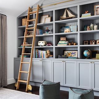 10 Really Amazing Blue-Gray Paint Colors in action - Chris Loves Julia Rustic Beach Decor, Best Neutral Paint Colors, Blue Gray Paint Colors, Amber Interiors Design, Blue Gray Paint, Grey Paint Colors, Amber Interiors, Built In Bookcase, Playroom Ideas