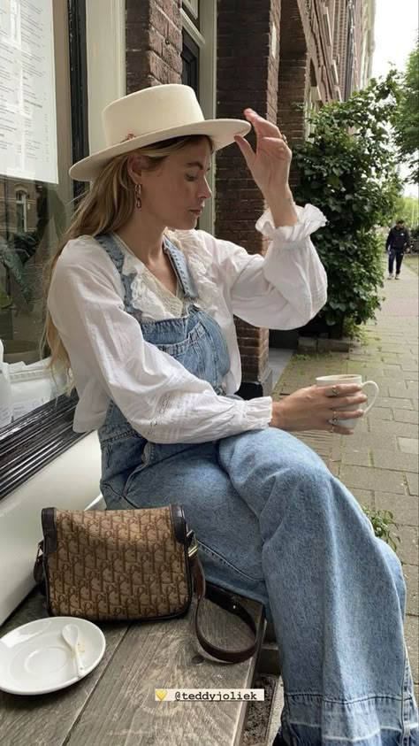 French Cowgirl Aesthetic, French Countryside Aesthetic Outfits, Cottage Winter Outfits, Spring Outfits Cottagecore, French Country Outfit, Countryside Outfit Summer, Cute Dungaree Outfits, Modest Cowgirl Outfits, Casual Cottagecore Outfits