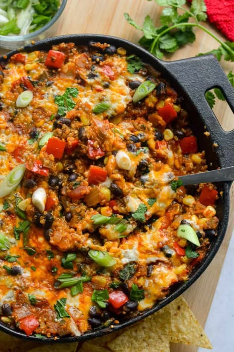 Birds eye of vegetarian Mexican taco skillet. Taco Bowl Vegetarian, One Pan Dinners Vegetarian, One Pan Taco Rice, Mexican One Pot Meals, Veggie Mexican Recipes, Vegetarian Taco Casserole, Mexican Skillet Dinner, Mexican Lunch Recipes, Mexican Food Recipes Vegetarian