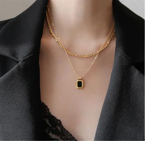 Thanksgiving Tips, Layer Chain, Minimalist Necklace Gold, Double Layer Necklace, American Independence, Layered Necklace Set, Halloween Easter, Square Pendant, Stone Pendant Necklace