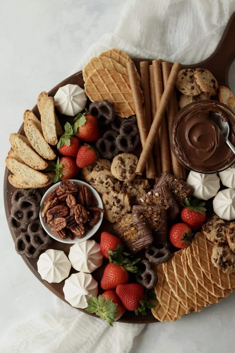 Cookie Charcuterie Board | Kathleen's Cravings Chip Charcuterie, Chip Charcuterie Board, Charcuterie Dessert Board, Cookie Charcuterie Board, Buttercream Board, Cookie Charcuterie, Wendys Frosty Recipe, Dessert Charcuterie Board, Air Fryer Recipes Appetizers