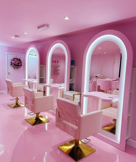 Pink And White Salon, Pink Hair Salon, Beauty Bar Ideas, White Salon, Beauty Shop Decor, Makeup Studio Decor, Pink Salon, Kids Salon, Beauty Room Salon