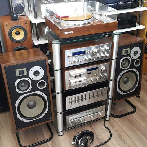 . Headphones Or Speakers ? . 📷 by @dastanburhan . . . #VintageAudio #Audio #Vintage #turntable #phono #vinyl #records #music #hifi… Pioneer Audio, Vintage Turntable, Stereo Equipment, Audio Rack, Vintage Speakers, Vintage Stereo, Vintage Hifi, Stereo Systems, Audio Room