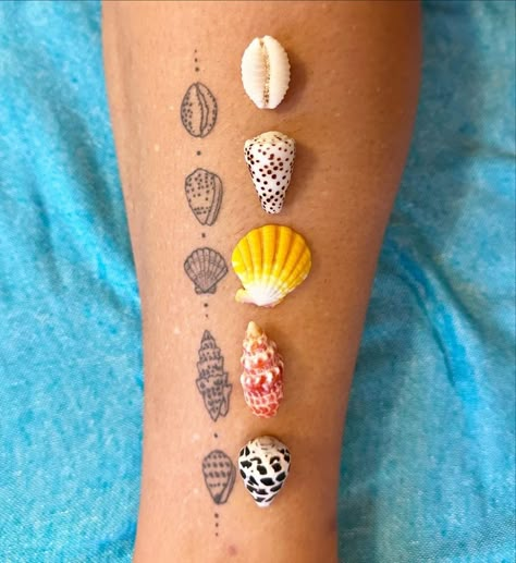 Small Beach Tattoos, Beachy Tattoos, Starfish Tattoo, Hawaii Tattoos, 12 Tattoos, Seashell Tattoos, Sea Treasure, Shell Tattoos, Small Girly Tattoos