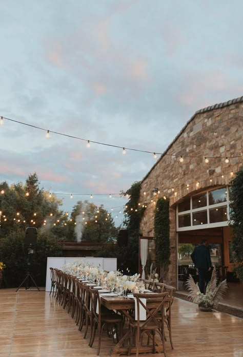 Italy-Inspired Wedding in Boulder, Colorado - amaracollective.co City Winery Hudson Valley Wedding, Boulder Colorado Wedding, Small Wedding Venue Ideas, Colorado Venues, Colorado Summer Wedding, European Wedding Venue, Flagstaff House, Colorado Wedding Reception, Fall Mountain Wedding