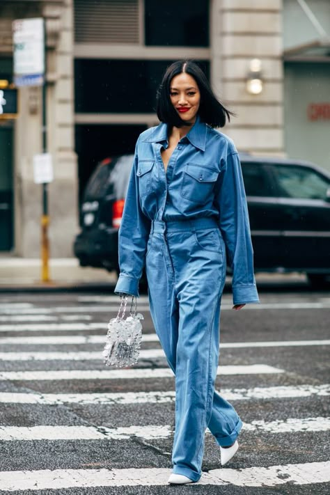 Look All Jeans, Photography Street Style, Looks Jeans, New York Fashion Week Street Style, Blue Outfits, Womens Outfits, All Jeans, Denim Outfits, Denim On Denim