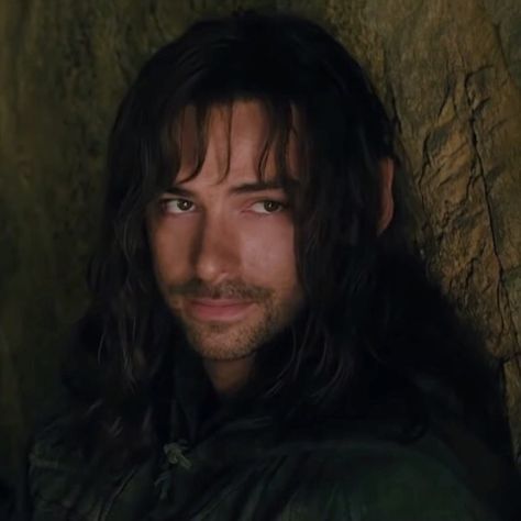 kili (edited so it’s brighter) Aidan Turner Kili, Kili Hobbit, Kili And Tauriel, Fili And Kili, Aiden Turner, The Hobbit Movies, Sherlock Quotes, Tauriel, Aidan Turner