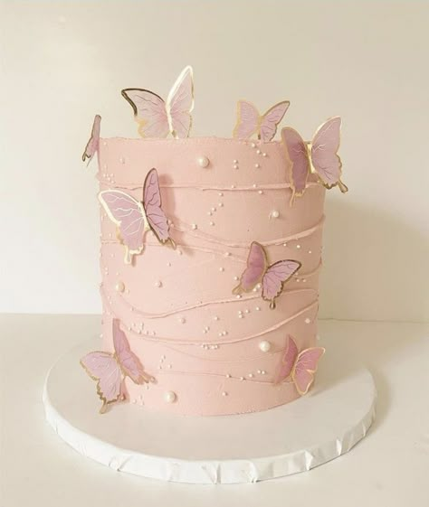 Aesthetic Butterfly cake in 2022 | Butterfly birthday cakes, Beautiful birthday cakes, Creative birthday cakes Gökkuşaği Pasta, Butterfly Theme Cake, Γενέθλια Mickey Mouse, Butterfly Birthday Party Decorations, Butterfly Themed Birthday Party, 4de Verjaardag, Butterfly Birthday Theme, Butterfly Birthday Cakes, Butterfly Birthday Party