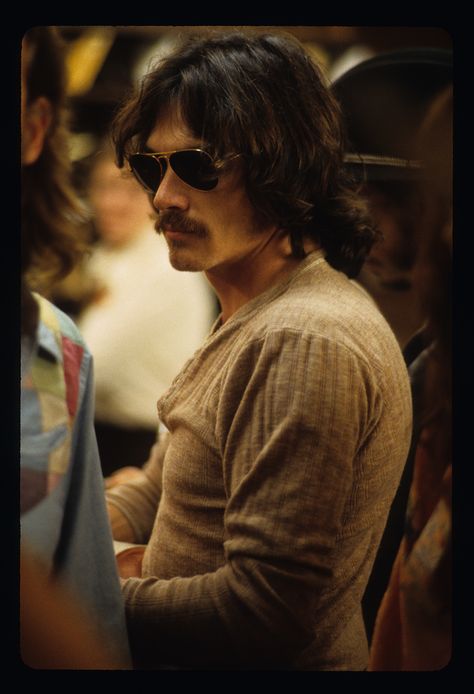 Russell Hammond, 70s Haircuts, Billy Crudup, 70s Men, 70s Hair, Famous Photos, Tiny Dancer, Almost Famous, Preston