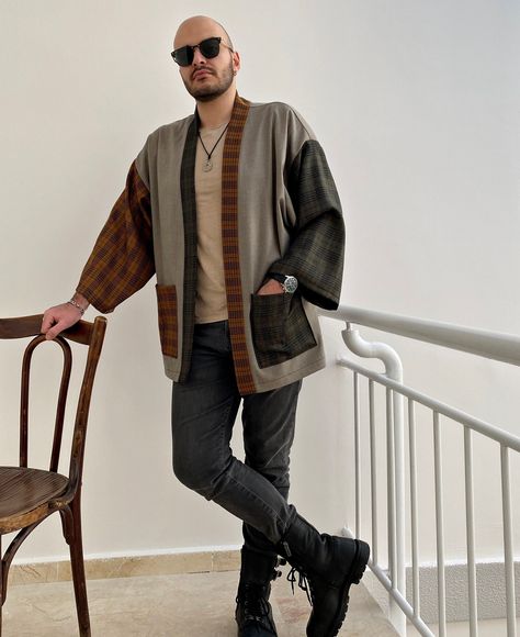 Noragi Jacket Men, Haori Outfit Men, Modern Kimono Men, Haori Outfit, Modern Kimono Fashion, Mens Kimono Shirt, Kemeja Korea, Mens Kimono Jacket, Japanese Coat