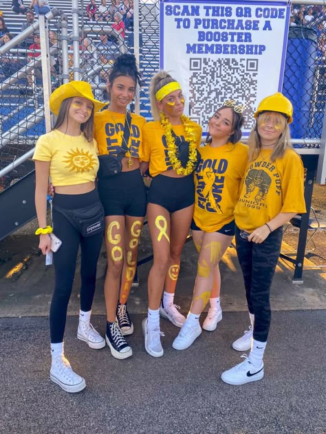 Gold Out Football Game Ideas, Team Spirit Ideas Outfit, Cheer Camp Outfits Theme, Spirit Week School Colors Day, Yellow Out Football Game Outfit, Yellow Spirit Day Outfits School, Gold Out Theme Football Game, Gold Outfit Spirit Week, Black And Gold School Spirit Outfits