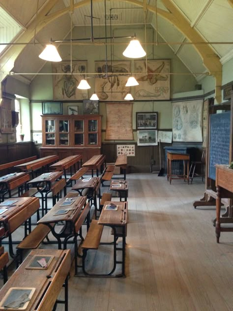 Beamish Board School. Boarding School Dorm, Castle School, Boarding School Life, Boarding School Aesthetic, Witch School, School Interior, School Dr, Dream School, School Room