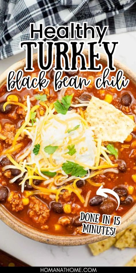 Healthy Turkey Chili: Enjoy a hearty and nutritious meal with this easy turkey chili recipe. Made with lean ground turkey and healthy ingredients, this crockpot turkey chili is perfect for busy days. Ideal for those seeking healthy turkey recipes and delicious chili recipes that are both simple and satisfying. Turkey Chili Instant Pot, Easy Turkey Chili Recipe, Crockpot Ground Turkey, Crockpot Turkey Chili, Ground Turkey Crockpot Recipes, Turkey Black Bean Chili, Turkey Chili Recipe Easy, Healthy Turkey Chili, Healthy Chili Recipe Turkey