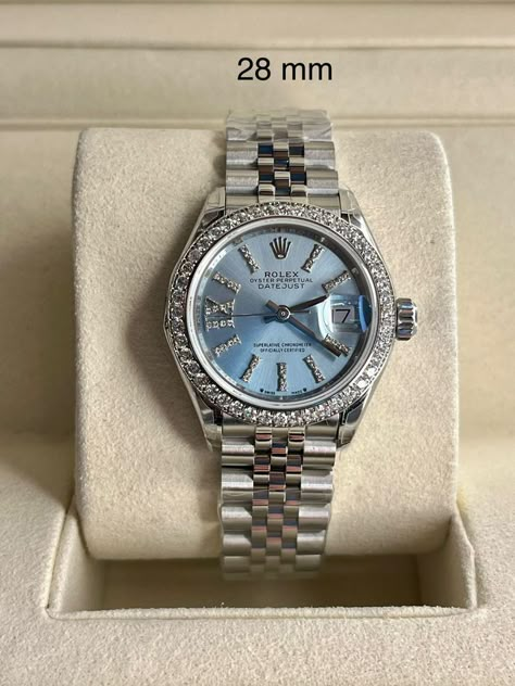 Rolex Girls Watch, Luxury Jewelry Aesthetic, Rolex Blue, خواتم خطوبة, Pretty Watches, Rolex Watches Women, Fancy Watches, Expensive Jewelry Luxury, Luxe Jewelry