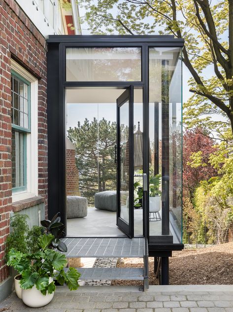 New Victorian | Seattle, WA | Modern Sunroom | Glass Sunroom | Modern Extension Friends Entrance, Window Upgrade, Nz Homes, Seattle Interior Design, Porch Extension, Modern Front Porches, Sas Entree, River Garden, Glass Porch