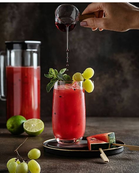 Hautes Cuisines on Instagram: “Watermelon Mojito • #Drinks Category • Best Photos & Photographers 2020 • 4th of 6 Weeks • One of Best featured photos (August) Credit:…” Mojito Drinks, Watermelon Mojito, Smoothie Bowl Recipe, Bowl Recipe, V60 Coffee, Smoothie Bowl, Moscow Mule Mugs, Mojito, Best Photos