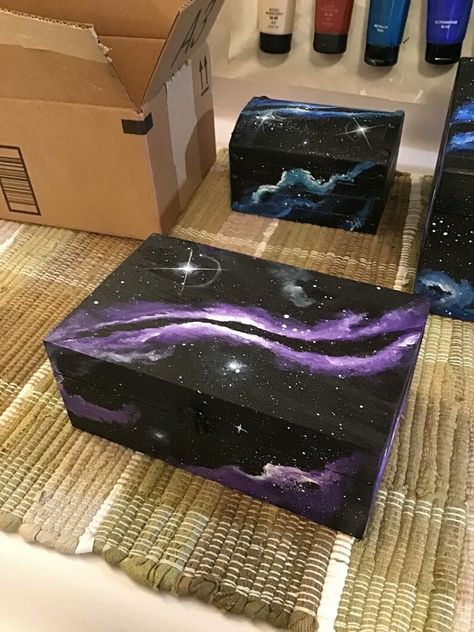 Painting Boxes Ideas, Wooden Box Decoration Ideas, Stash Box Painting Ideas, Box Painting Ideas Aesthetic, Wood Box Painting Ideas, Wooden Box Painting Ideas, Galaxy Clouds, Creative Corporate Gifts, Painted Galaxy