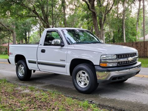 2002 Chevrolet Silverado Pickup for sale at Orlando Summer Special 2021 as W132 - Mecum Auctions 1996 Chevy Silverado 1500, Silverado 2000, Silverado 2004, 1993 Chevy Silverado, Silverado 2002, 2003 Chevy Silverado, Pickups For Sale, Lifted Chevy, Lifted Chevy Trucks