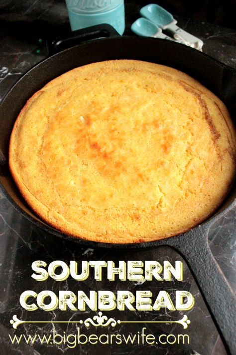 Cornbread Recipe From Scratch, White Cornbread, Easy Southern Cornbread, Old Fashioned Cornbread, Southern Cornbread Recipe, White Corn Meal, Southern Style Cornbread, Cornbread Dressing Southern, Buttermilk Cornbread