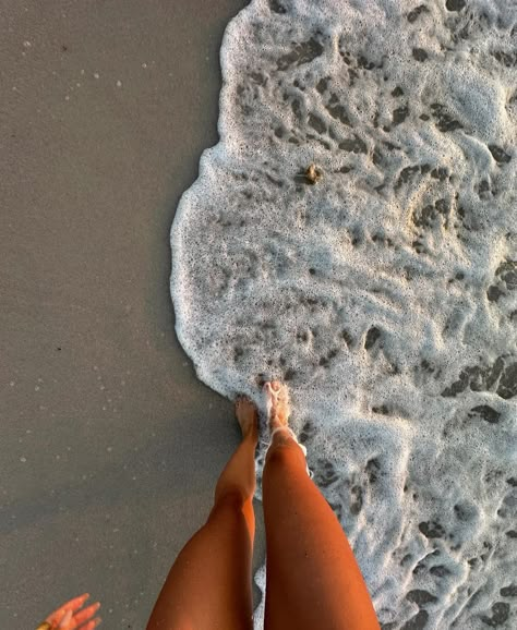 Sea Summer Aesthetic, Vision Board Photos Beach, Beach Vacation Vision Board, Vision Board Pictures Aesthetic Travel, Summer Tan Line Aesthetic, Aesthetic Holiday Pics, Sea Vacation Aesthetic, Foto Aesthetic Mare, Beach Vision Board Pictures