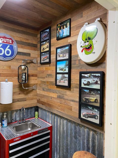 Car Theme Bathroom, Car Themed Bathroom, Man Cave Bathroom Ideas, Garage Bathroom Ideas, Shop Bathroom Ideas, Garage Theme, Barn Bar, Boy Bathroom, Man Bathroom