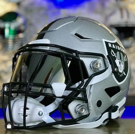 Raiders Helmet With Black Facemask Raiders Helmet, Raiders Cheerleaders, Oakland Raiders Fans, College Football Helmets, Nfl Football Helmets, Raiders Stuff, Oakland Raiders Logo, Charles Woodson, Raiders Logo