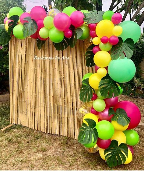 Hawaian Party Decoration, Hawaii Party Ideas Decor, Pool Party Luau, Hawaiian Graduation Party Ideas, Hawaii Luau Party Ideas, Hawaiian Stitch Party, Tropical Luau Party Ideas, Hawaii Graduation Party Ideas, Stitch Luau Party